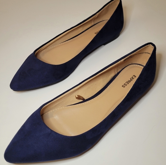 NWOT Express Pointed Toe Flats Size 7 - Picture 2 of 5